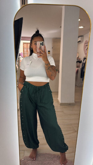 PANTALÓN TACHUELAS